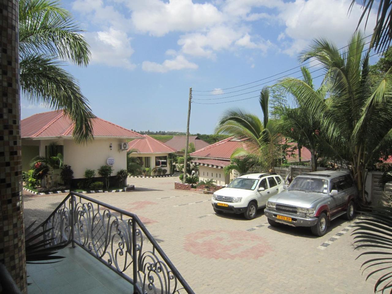 Jakicha Motel Daressalam Exterior foto